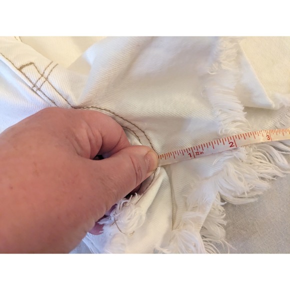 PacSun Women's Ripped High Waisted Festival Denim Shorts White Size 28 or medium - Picture 7 of 8